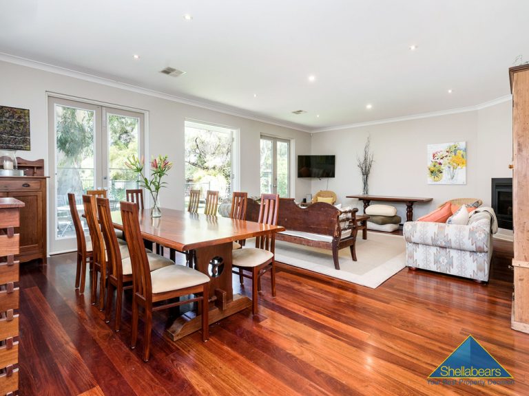 1 Manning Street gallery