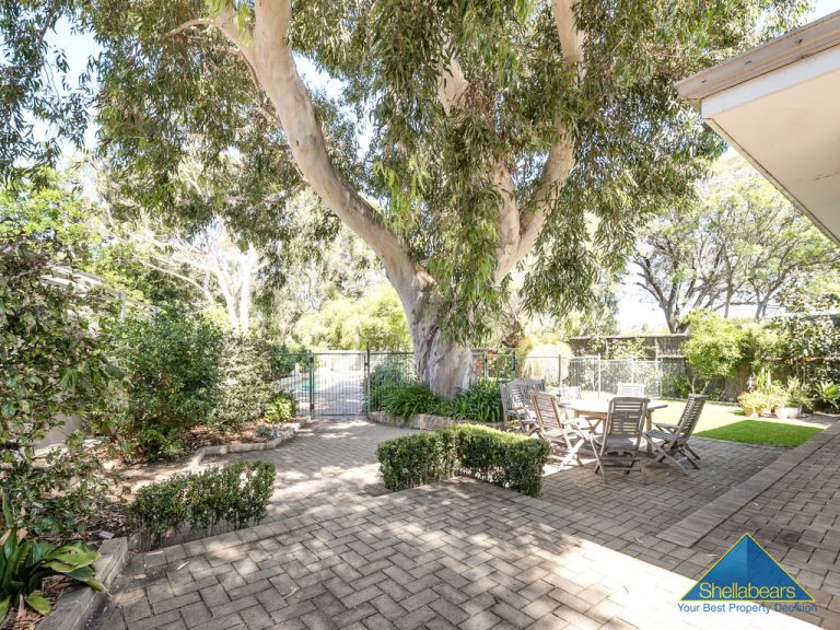 1 Manning Street gallery