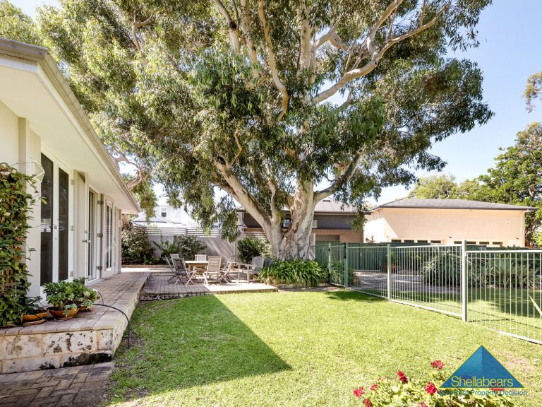 1 Manning Street gallery