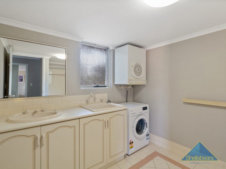 37/64 Moondine Drive gallery
