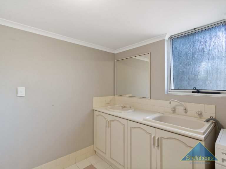 37/64 Moondine Drive gallery