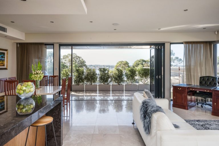 16 Bindaring Parade – House  2 gallery