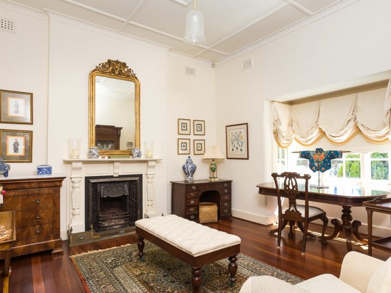 69 Palmerston gallery