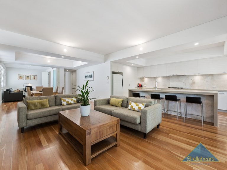 1/5 Bindaring Parade gallery