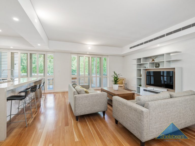 1/5 Bindaring Parade gallery