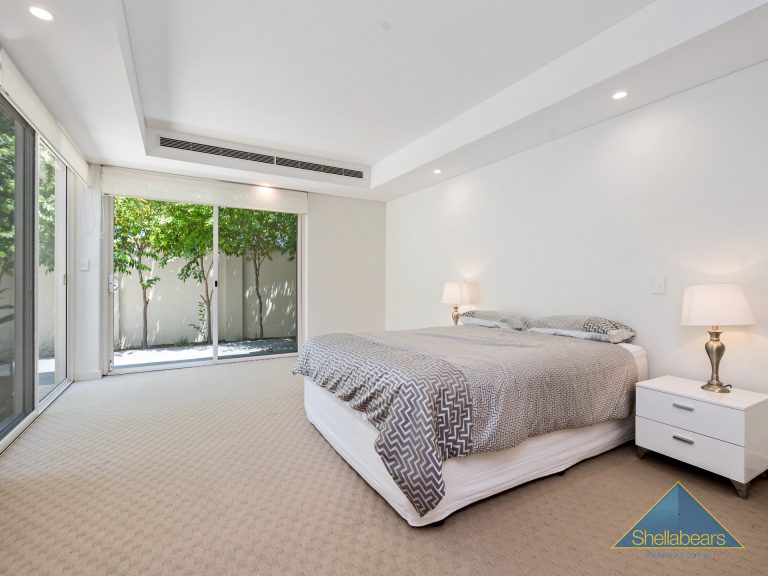 1/5 Bindaring Parade gallery