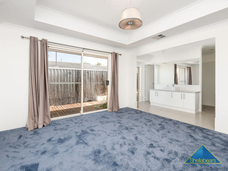 1 Langham Street gallery