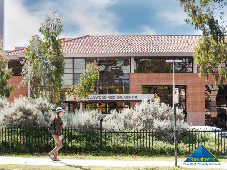 1 Langham Street gallery