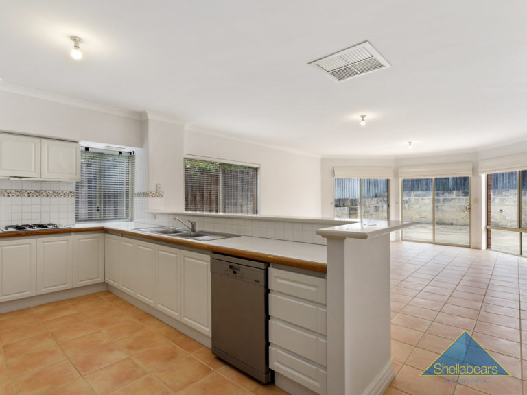 24 Jacaranda Avenue gallery