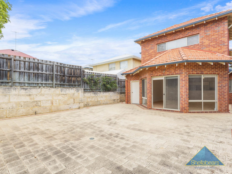 24 Jacaranda Avenue gallery