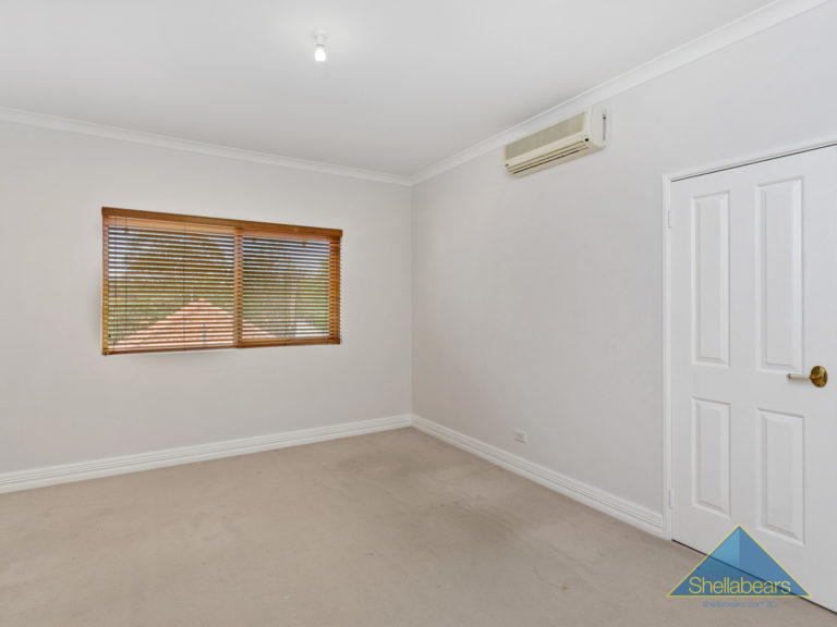 24 Jacaranda Avenue gallery