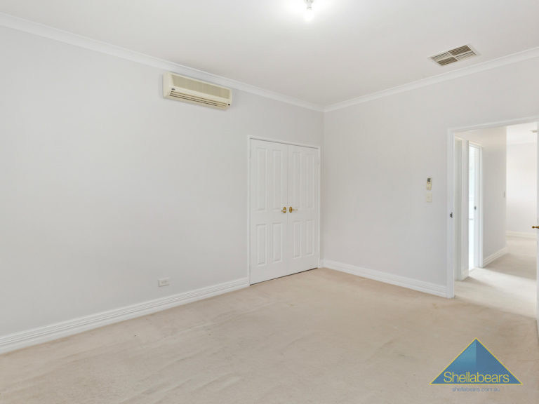 24 Jacaranda Avenue gallery