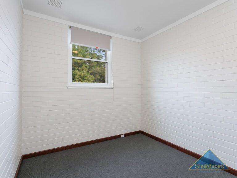 29/8 St Leonards Street gallery