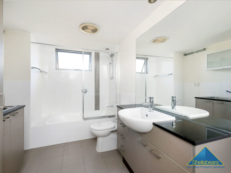 17/49 Sixth Avenue gallery