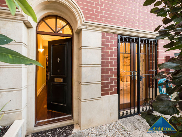 11 Swan Street gallery