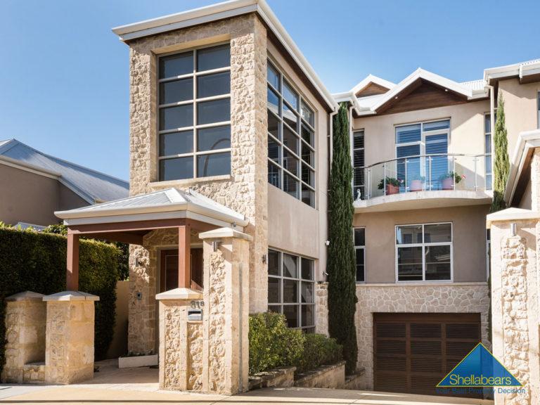 31B Bruce Street gallery