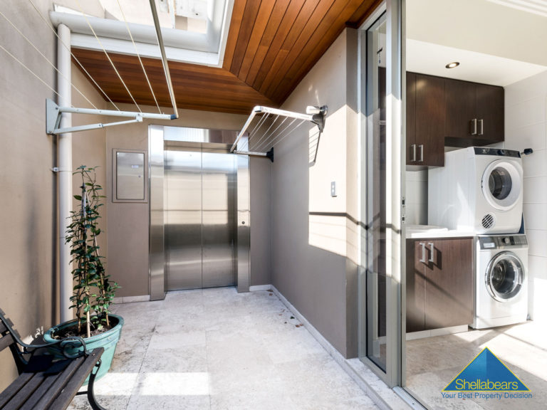 31B Bruce Street gallery