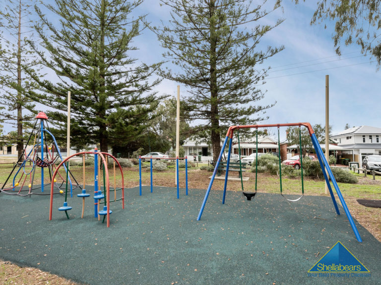 12 Railway Street gallery