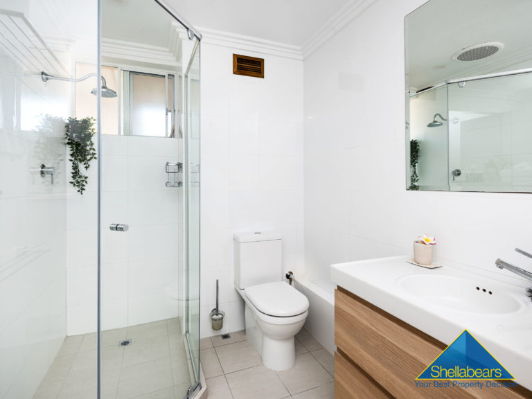 14/108 Broome Street gallery