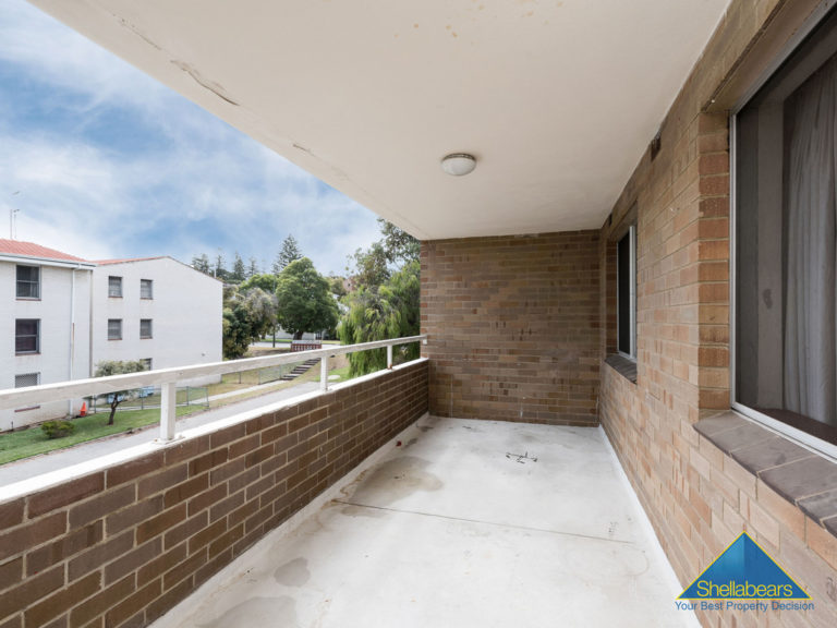 19/12 St Leonards Street gallery