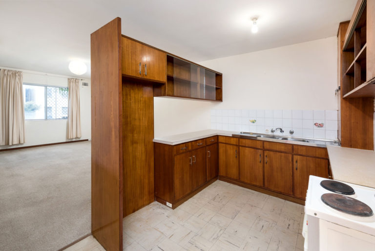 19/12 St Leonards Street gallery