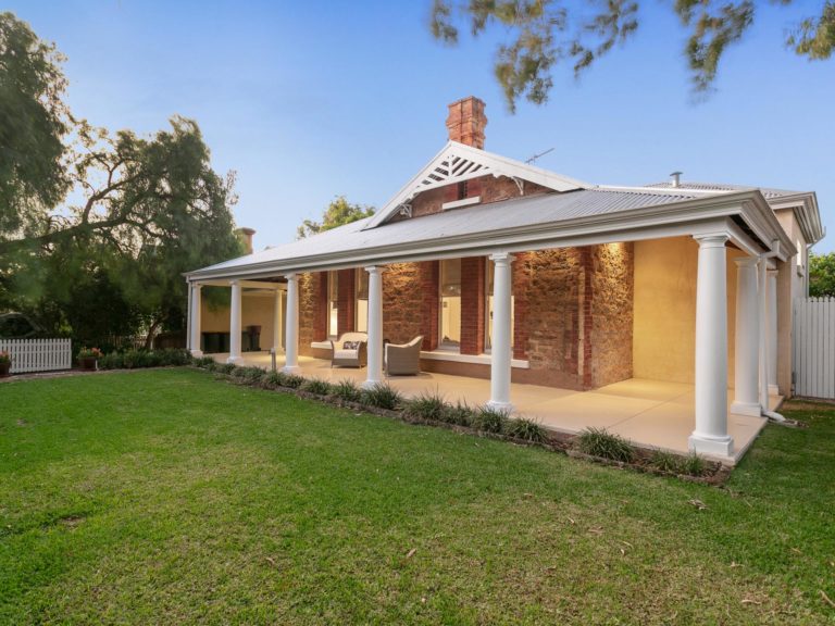 17 Bernard Street gallery