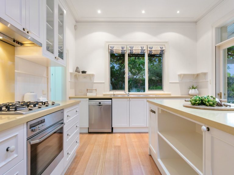 17 Bernard Street gallery