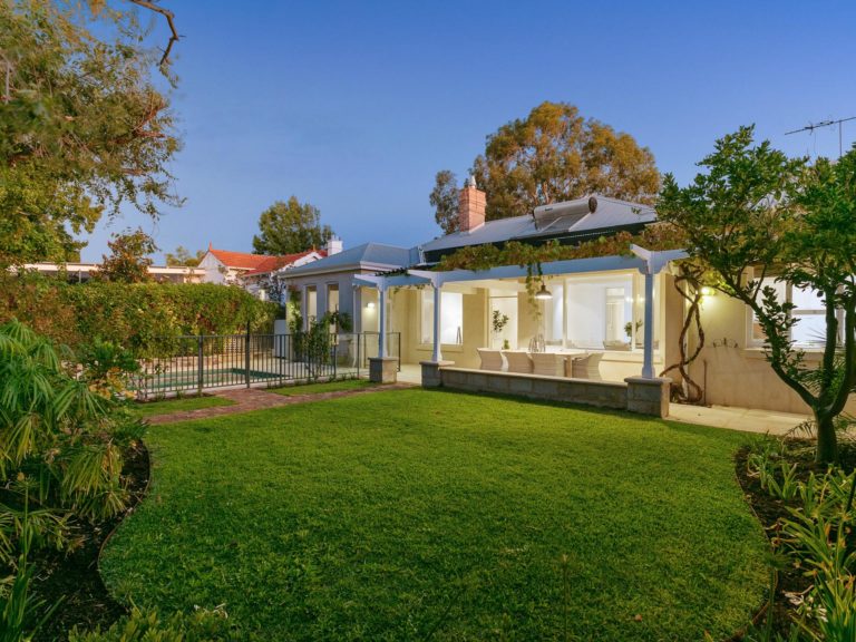 17 Bernard Street gallery