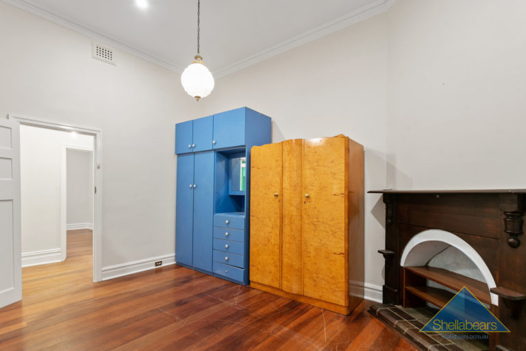 19 Glanville Street gallery