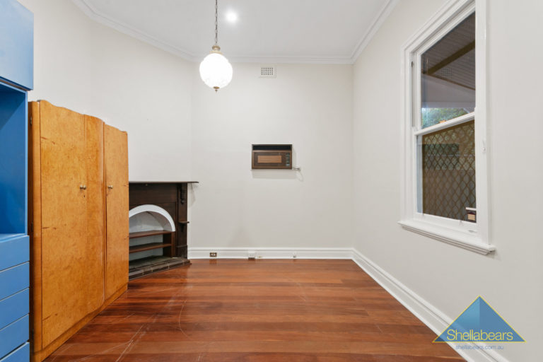 19 Glanville Street gallery