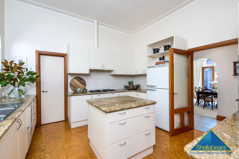 4 Agett Road gallery