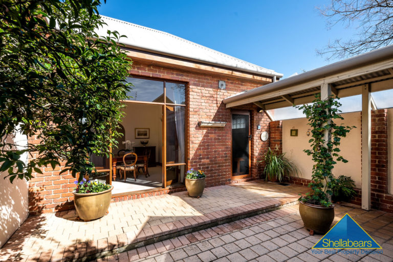 4 Agett Road gallery