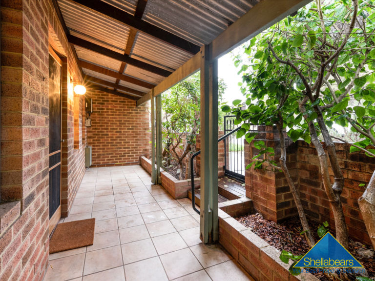 2/40 Thompson Road gallery