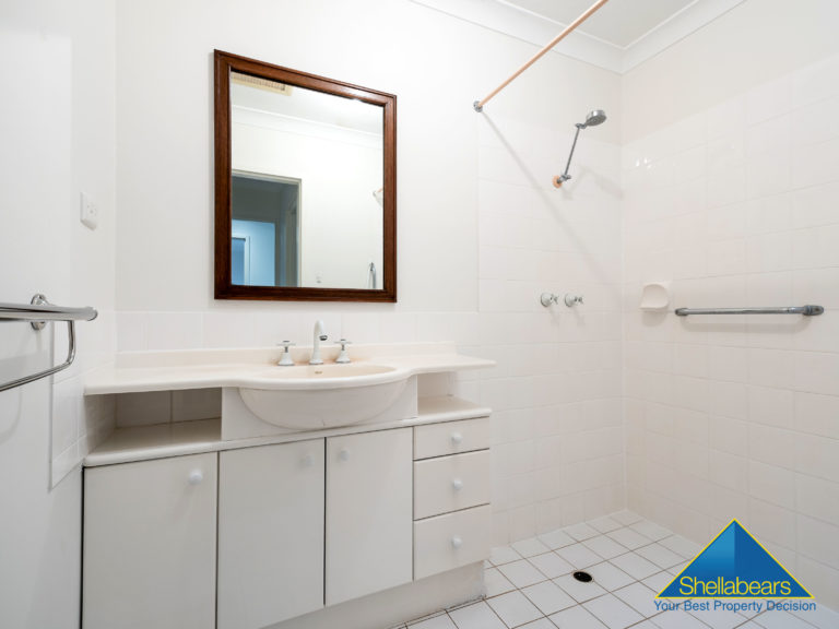 2/40 Thompson Road gallery