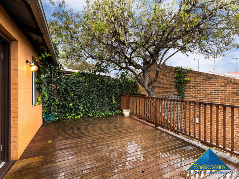 2/40 Thompson Road gallery