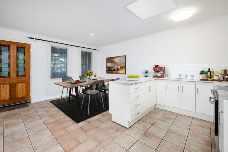 2/40 Thompson Road gallery