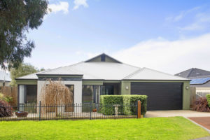 8 The Avenue gallery