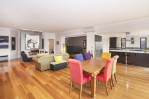 8 The Avenue gallery