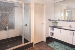 8 The Avenue gallery