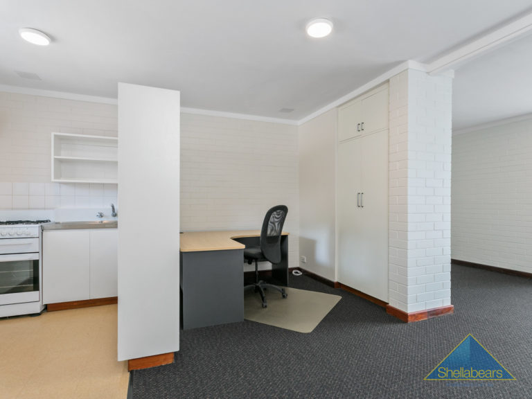 23/8 St Leonards Street gallery