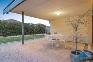 15 Binnia Mews gallery