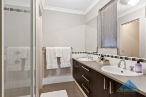 15 Binnia Mews gallery