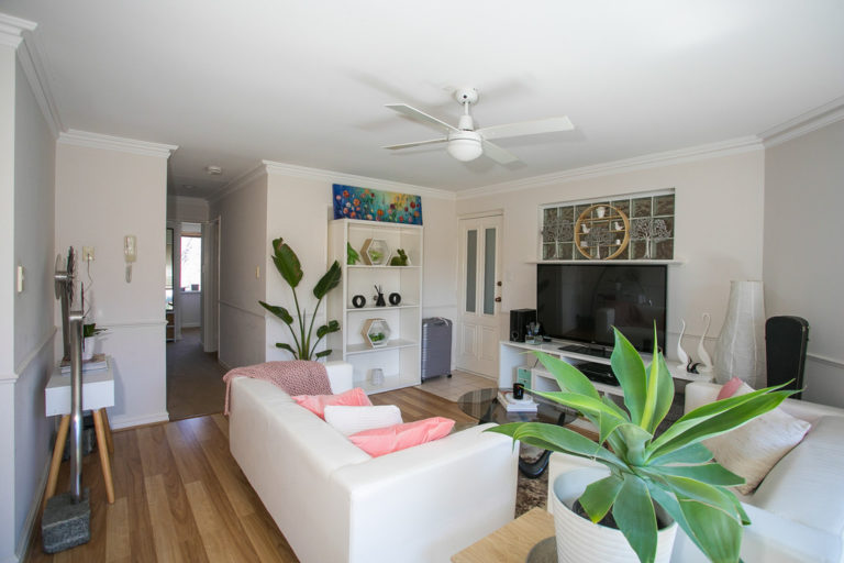 14/6 Stuart Street gallery