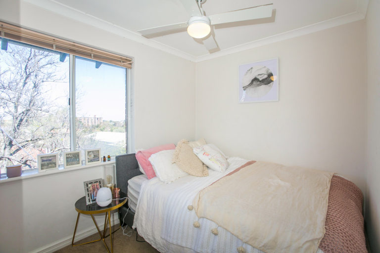 14/6 Stuart Street gallery