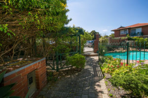 14/6 Stuart Street gallery