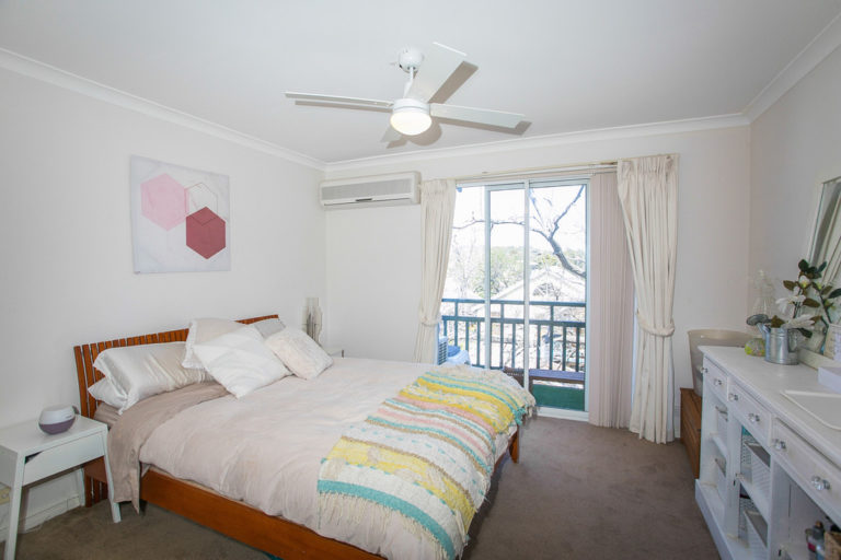 14/6 Stuart Street gallery