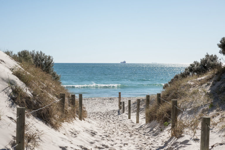 14/6 Stuart Street gallery