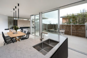 1/15 Overton Gardens gallery