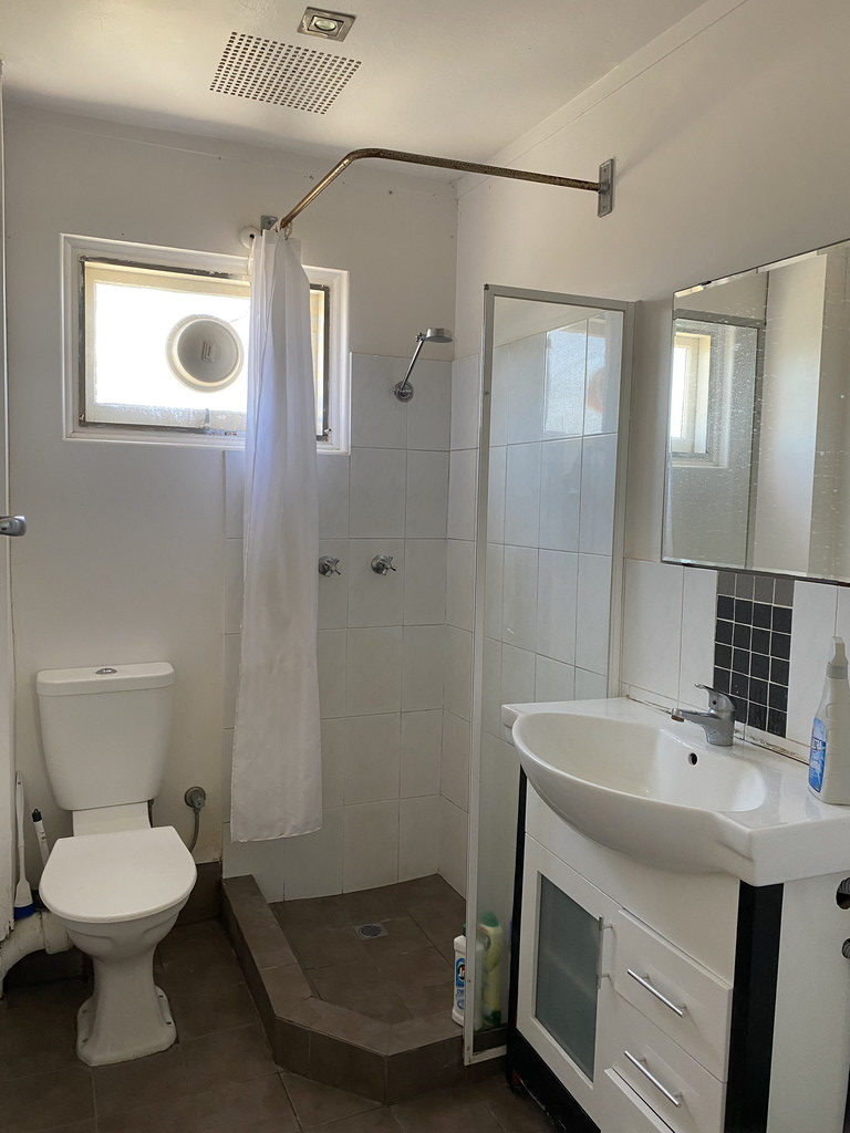 7/76 Broadway gallery