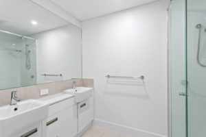 3/40 Cowle Street gallery